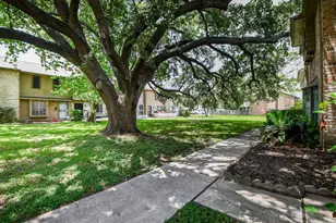 7336 Crownwest St, Houston, TX 77072 - Photo 19