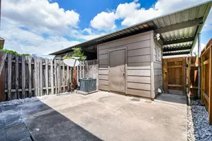7336 Crownwest St, Houston, TX 77072 - Photo 17
