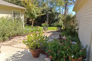 9823 Pine Pass Dr, Houston, TX 77070 - Photo 49