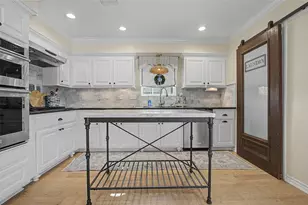 27201 Stark Ln, Oak Ridge North, TX 77385 - Photo 11