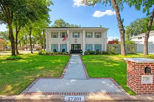 27201 Stark Ln, Oak Ridge North, TX 77385 - Photo 1