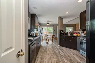 2122 Courtshire Ln, Sugar Land, TX 77478 - Photo 3