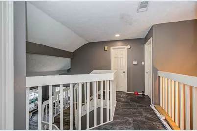 2122 Courtshire Lane, Sugar Land, TX 77478 - Photo 15