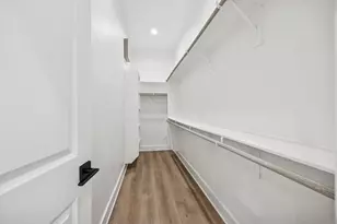 2826 Versailles Oak Ln, Houston, TX 77092 - Photo 11