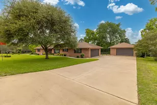 408 W Tom Green St, Brenham, TX 77833 - Photo 47