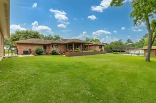 408 W Tom Green St, Brenham, TX 77833 - Photo 37
