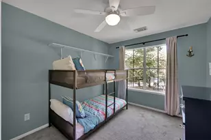 59 E Autumn Branch Cir, The Woodlands, TX 77382 - Photo 15