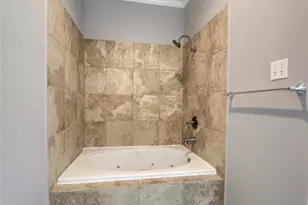 921 Marine Dr, Galveston, TX 77550 - Photo 15