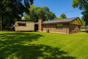 1610 Lilac Ave, Lufkin, TX 75901 - Photo 3
