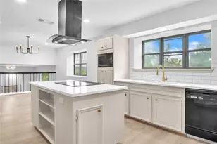 108 Woodland Rd, Lake Jackson, TX 77566 - Photo 13