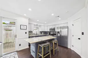 2818 New England Ct, Webster, TX 77598 - Photo 7