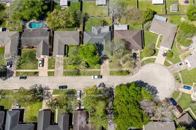 2818 New England Court, Webster, TX 77598 - Photo 33
