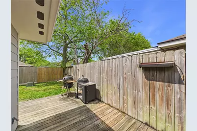 2818 New England Court, Webster, TX 77598 - Photo 35