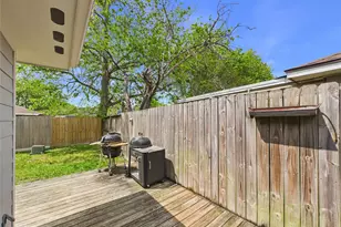 2818 New England Ct, Webster, TX 77598 - Photo 35