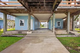 16610 Bahama Way, Jamaica Beach, TX 77554 - Photo 5