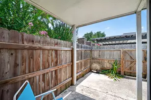 7895 Green Lawn Dr, Houston, TX 77088 - Photo 29