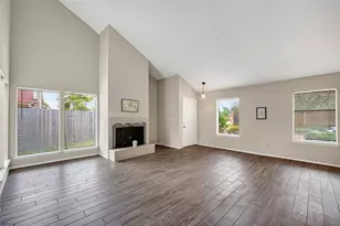 7895 Green Lawn Dr, Houston, TX 77088 - Photo 7