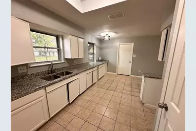 738 Beachcomber Lane, Houston, TX 77062 - Photo 7