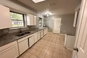 738 Beachcomber Ln, Houston, TX 77062 - Photo 7