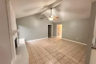 738 Beachcomber Ln, Houston, TX 77062 - Photo 5