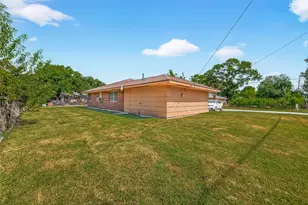 5658 Berry Creek Dr, Houston, TX 77017 - Photo 3