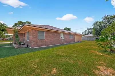 5658 Berry Creek Drive, Houston, TX 77017 - Photo 19