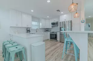 13826 Pirates Beach Blvd, Galveston, TX 77554 - Photo 15