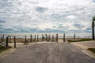 13826 Pirates Beach Blvd, Galveston, TX 77554 - Photo 49