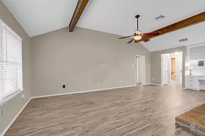 11827 Brook Meadows Lane, Meadows Place, TX 77477 - Photo 9