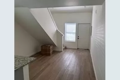 905 74th Street #8, Houston, TX 77011 - Photo 3