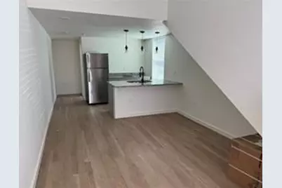 905 74th Street #8, Houston, TX 77011 - Photo 5