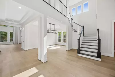 8558 Ridgepoint Drive, Houston, TX 77055 - Photo 3