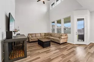 11715 Autumn Leaf Dr, Mont Belvieu, TX 77535 - Photo 5