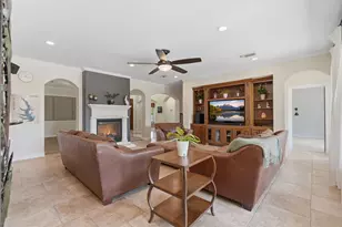 18807 Serene Water Ct, Montgomery, TX 77356 - Photo 9