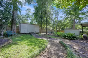 107 Shadylyn Dr, Conroe, TX 77304 - Photo 35