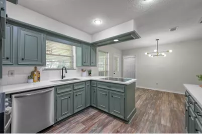 107 Shadylyn Drive, Conroe, TX 77304 - Photo 15