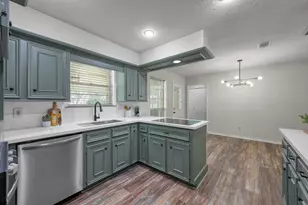 107 Shadylyn Dr, Conroe, TX 77304 - Photo 15