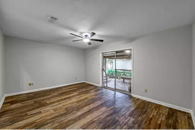 107 Shadylyn Drive, Conroe, TX 77304 - Photo 23