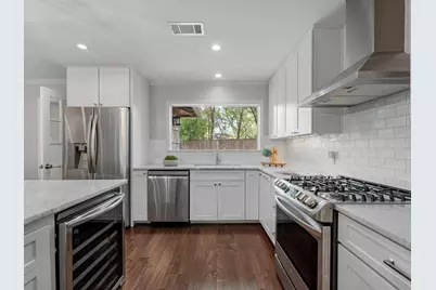 1007 Grovewood Lane, Houston, TX 77008 - Photo 9