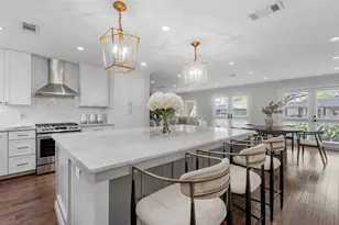 1007 Grovewood Ln, Houston, TX 77008 - Photo 7