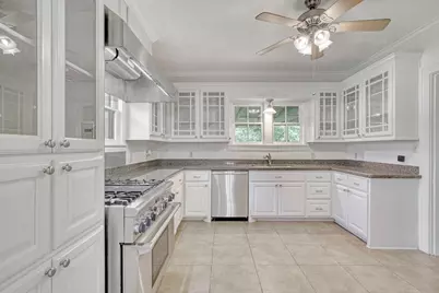 409 N Hutchins Street, Bryan, TX 77803 - Photo 9