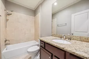 234 Detering St, Houston, TX 77007 - Photo 13