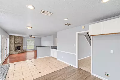 12027 Huntington Park Drive, Houston, TX 77099 - Photo 23