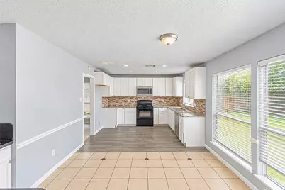 12027 Huntington Park Drive, Houston, TX 77099 - Photo 17