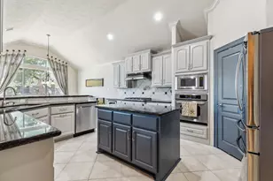 8411 Middle Canyon Rd, Katy, TX 77494 - Photo 23