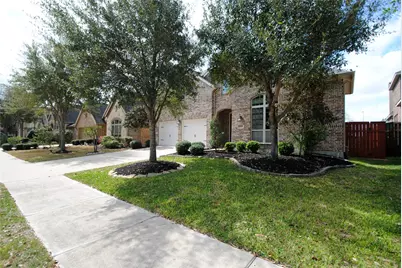 5210 Bartlett Vista Court, Fulshear, TX 77441 - Photo 3