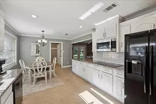 5925 Longwood St, Beaumont, TX 77707 - Photo 17