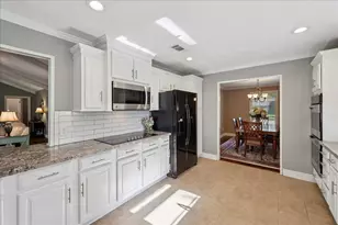 5925 Longwood St, Beaumont, TX 77707 - Photo 15