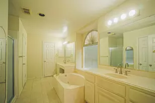 5602 Whisper Ridge Dr, Sugar Land, TX 77479 - Photo 19