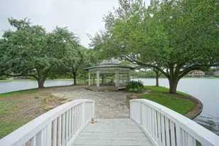 5602 Whisper Ridge Dr, Sugar Land, TX 77479 - Photo 47